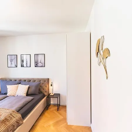 Tip! 120 Qm Apartment Direkt Am Neumarkt Dresden Exterior foto