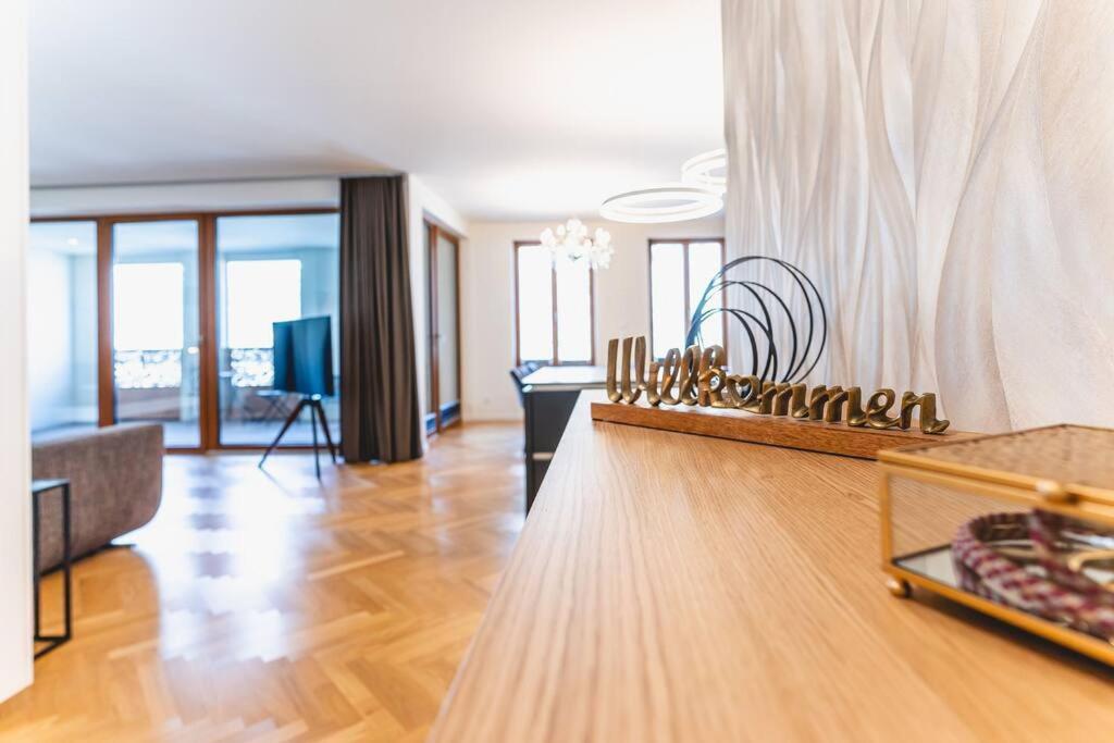 Tip! 120 Qm Direkt Am Neumarkt Apartament
